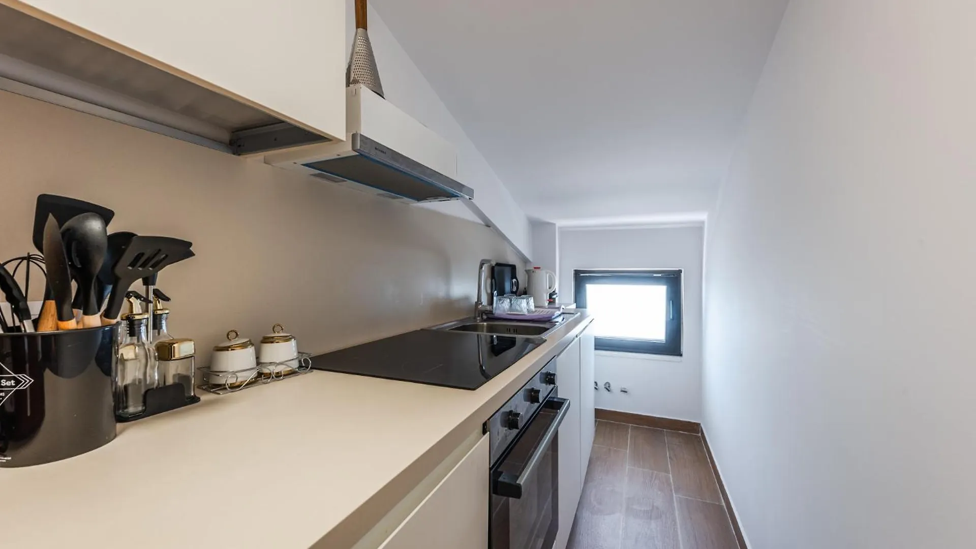 Sea View Apartments Eldo Durres 0*,