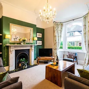 25 Avenue Terrace York