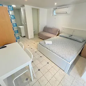 4 - Proche Centre , Cagnes-sur-Mer France