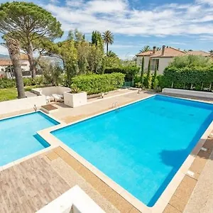 Studio A Tropez Avec Terasse Face A La Mer , Saint-Tropez France